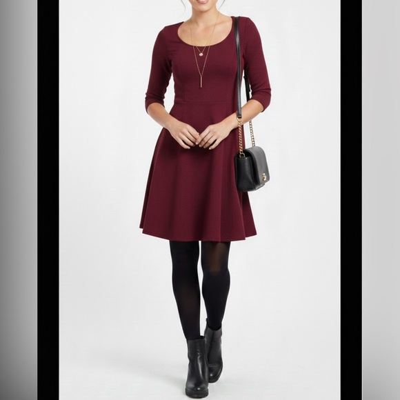 Old Navy Burgundy Fit & Flare Mini Dress - 3/4 Sleeve - Size XS - Picture 9 of 10